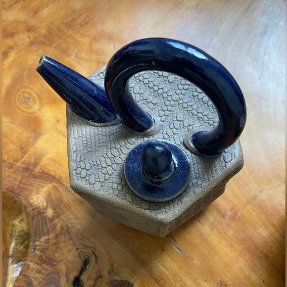rare tea-pot with top Handled , Hand Built and Lace Textured of Stoneware NEW - Picture 9 of 14